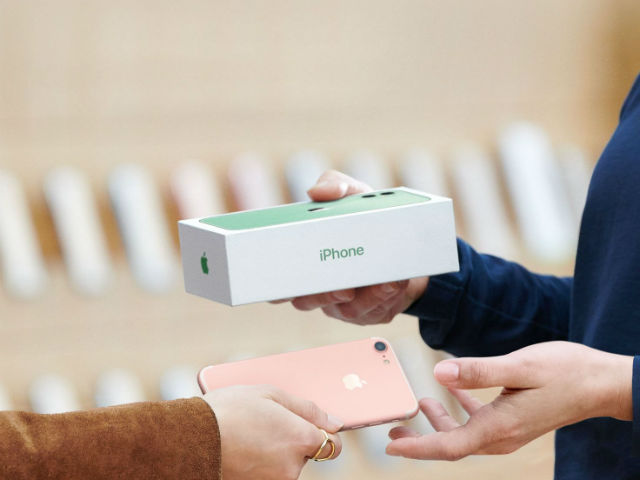iPhoneを買い替えたので下取りにApple Trade in でiPhone6Sを送りました。